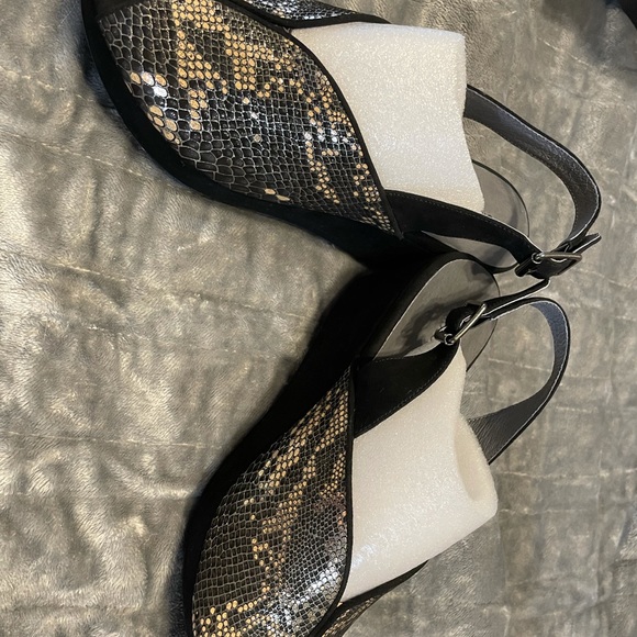 Black Velour Wedge Sandals 8.5 - Picture 8 of 11